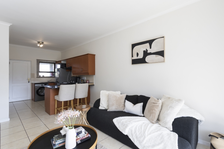 To Let 2 Bedroom Property for Rent in Heritage Park Western Cape